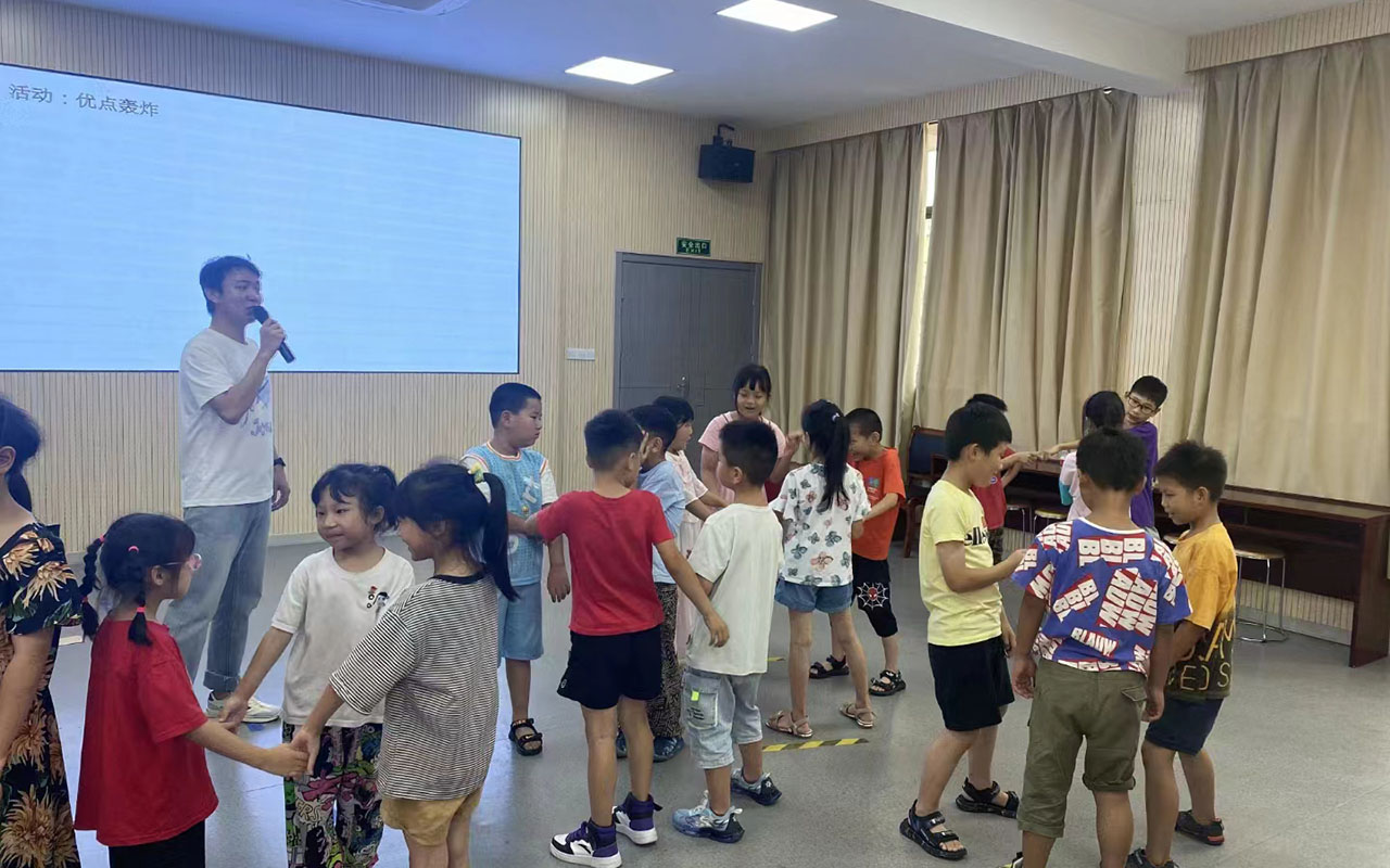 江都龙观乡中心学校